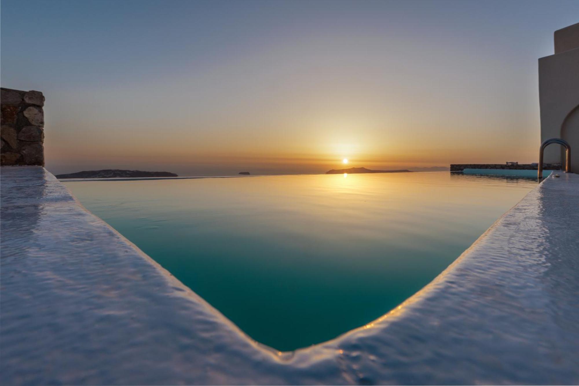 Zatrikion Santorini Villas Pyrgos Kallistis Bagian luar foto